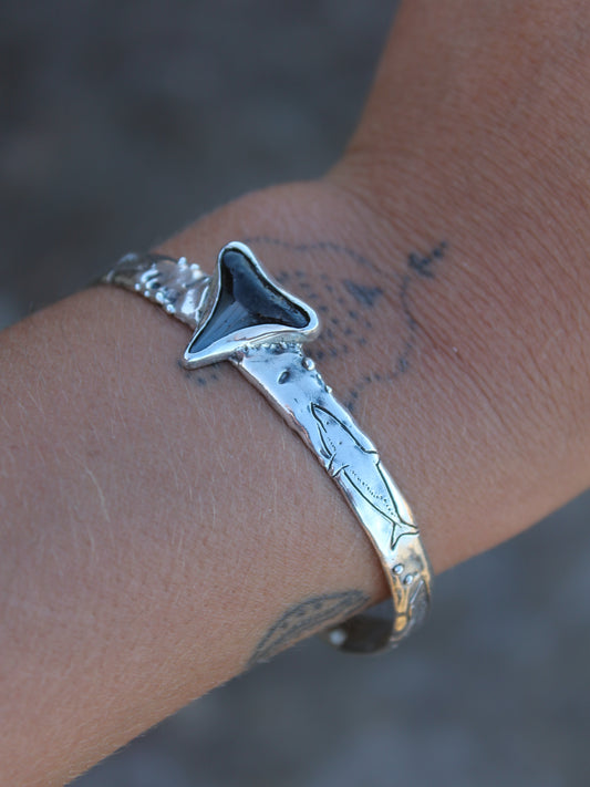 Oceans Apex Cuff